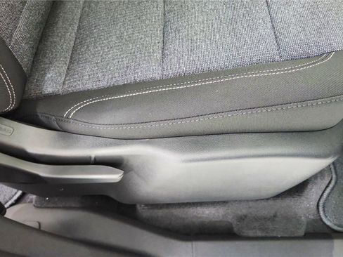 New 2025 GMC Acadia Elevation image 41