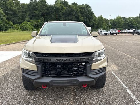 Used 2022 Chevrolet Colorado ZR2 AWD/4WD image 2