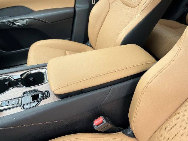 Certified 2025 Lexus RX 350 Premium AWD/4WD image 19