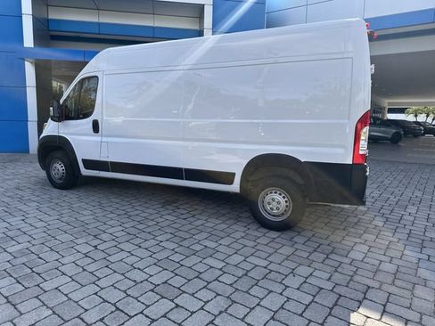 Used 2025 RAM ProMaster 2500 w/ Convenience Group FWD image 33