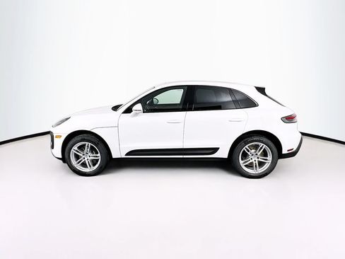 Certified 2026 Porsche Macan AWD/4WD image 2