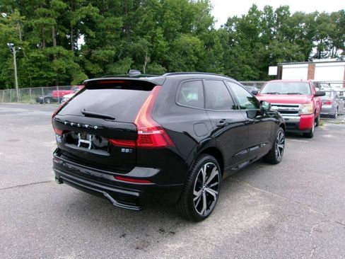 Used 2025 Volvo XC60 B5 Ultra AWD/4WD image 6