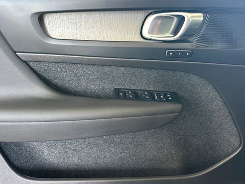 Certified 2026 Volvo XC40 B5 Plus AWD/4WD image 11