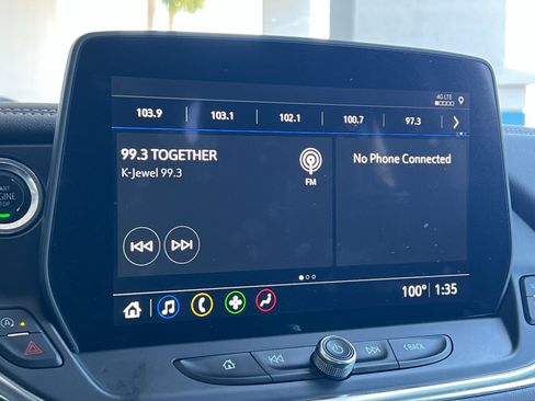 Used 2025 Chevrolet Blazer LT FWD image 18