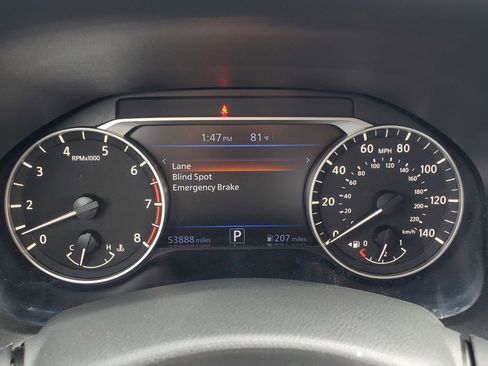 Used 2024 Nissan Altima 2.5 SV image 14