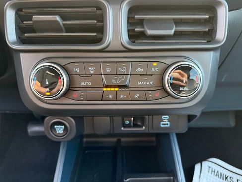 Used 2024 Ford Maverick Lariat w/ Black Appearance Package image 21