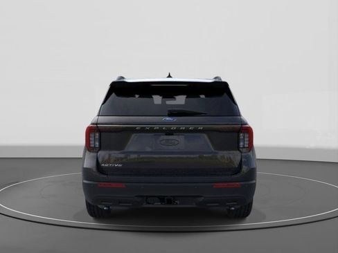 New 2026 Ford Explorer Active RWD image 5