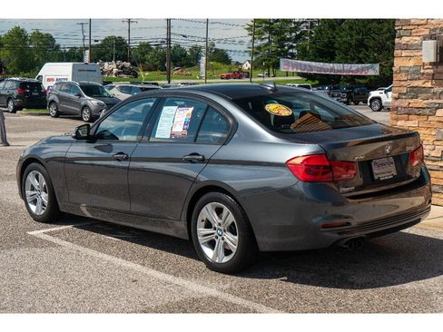 Used 2016 BMW 328i xDrive Sedan AWD/4WD image 3
