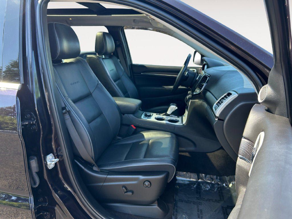 Used 2019 Jeep Grand Cherokee Summit w/ Platinum Series Group AWD/4WD image 25