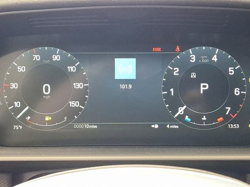 New 2025 Land Rover Discovery Dynamic SE image 17