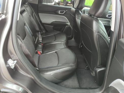 Certified 2022 Jeep Compass Latitude image 22