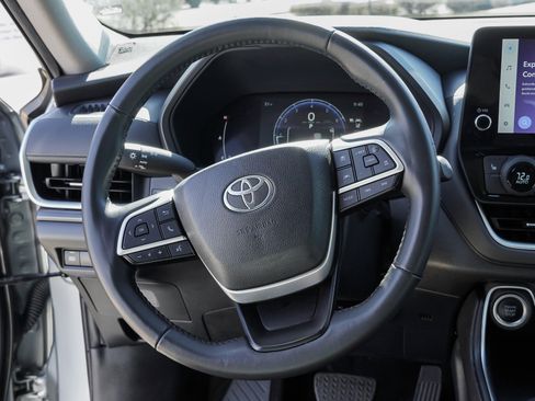 Certified 2024 Toyota Grand Highlander XLE image 31