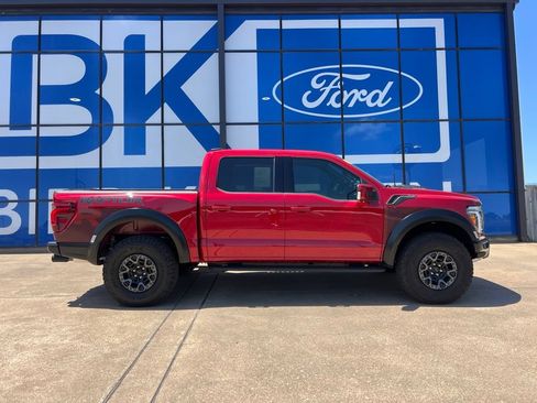 Used 2025 Ford F150 Raptor w/ Equipment Group 803A Raptor R AWD/4WD image 9