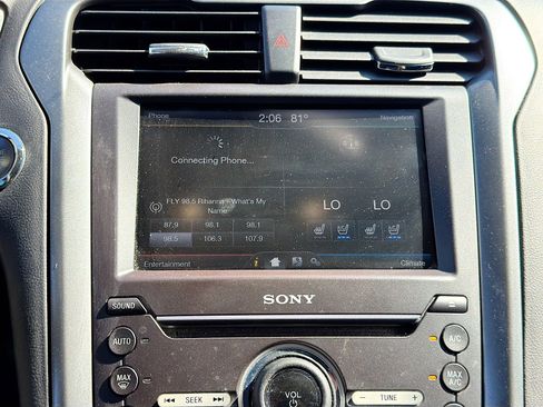 Used 2016 Ford Fusion Titanium image 27