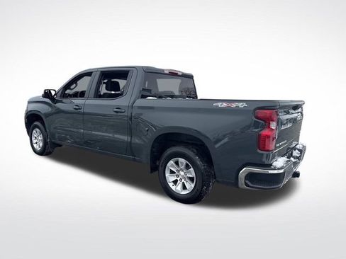 Used 2025 Chevrolet Silverado 1500 LT image 3