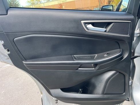 Certified 2022 Ford Edge SEL w/ Convenience Package image 18