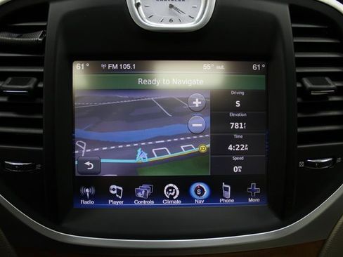 Used 2014 Chrysler 300 C w/ Beats Audio Group image 39