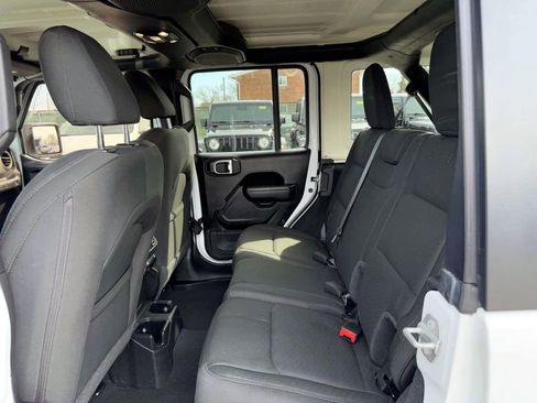 Certified 2022 Jeep Wrangler Unlimited Sport image 11