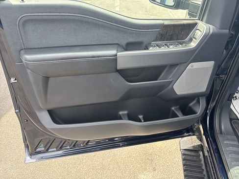 Used 2024 Ford F350 Lariat w/ Camper Package image 16