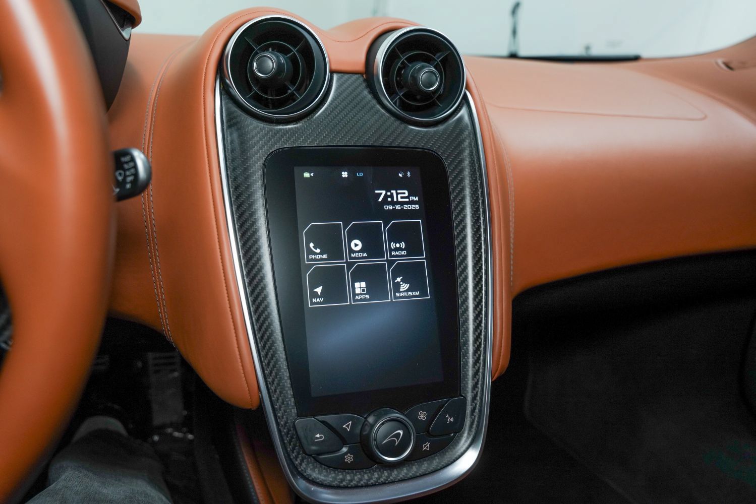 Used 2017 McLaren 570S RWD image 39