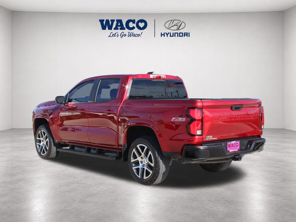 Used 2024 Chevrolet Colorado Z71 w/ Z71 Convenience Package 2 AWD/4WD image 6