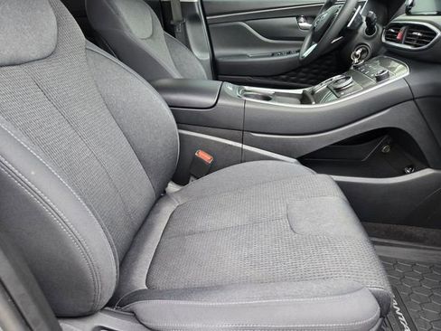 Used 2023 Hyundai Santa Fe SE w/ Winter Weather Package image 12
