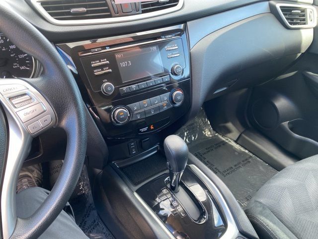 Used 2016 Nissan Rogue SV AWD/4WD image 13