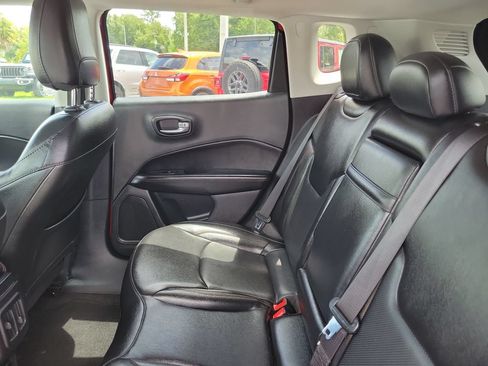 Used 2019 Jeep Compass Limited FWD image 15