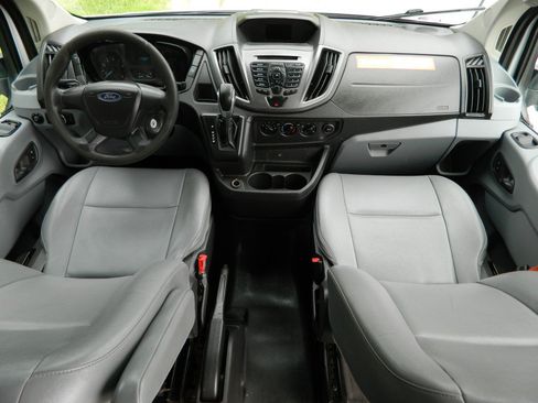 Used 2019 Ford Transit 150 148 Medium Roof RWD image 15