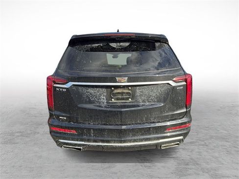 Used 2022 Cadillac XT6 Premium Luxury w/ Platinum Package image 5