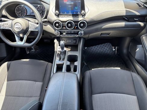 Used 2025 Nissan Sentra SV FWD image 14