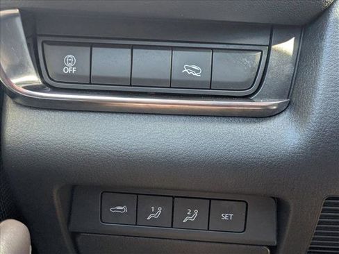 Used 2023 MAZDA CX-30 AWD 2.5 S w/ Premium Package image 11