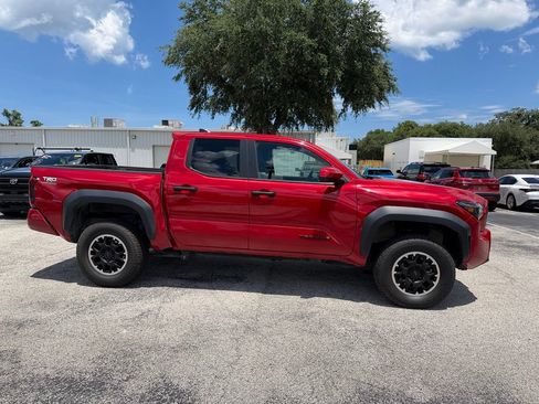 Used 2024 Toyota Tacoma TRD Off-Road AWD/4WD image 8