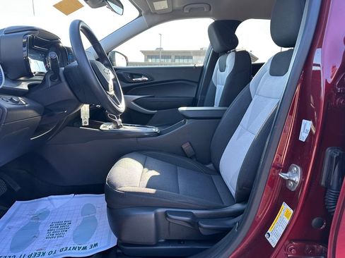 Used 2024 Chevrolet Trax LS image 16