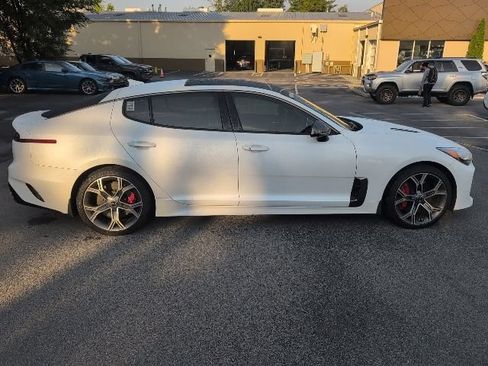 Used 2020 Kia Stinger GT2 AWD/4WD image 9