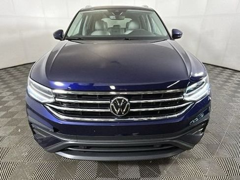 Used 2023 Volkswagen Tiguan SE AWD/4WD image 7