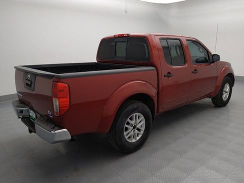 Used 2017 Nissan Frontier SV image 10