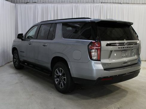 Used 2023 Chevrolet Suburban Z71 w/ Luxury Package image 4