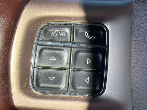 Used 2018 RAM 3500 Laramie Longhorn image 17