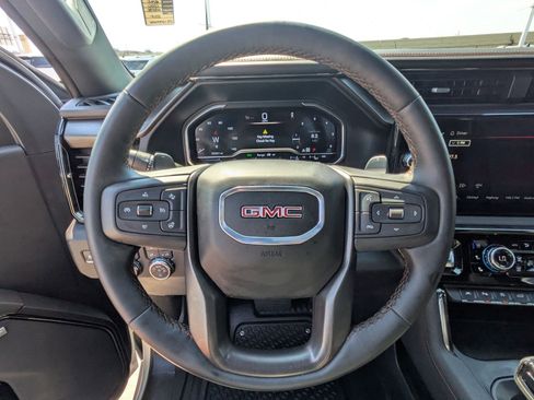 Used 2024 GMC Sierra 1500 AT4 image 20