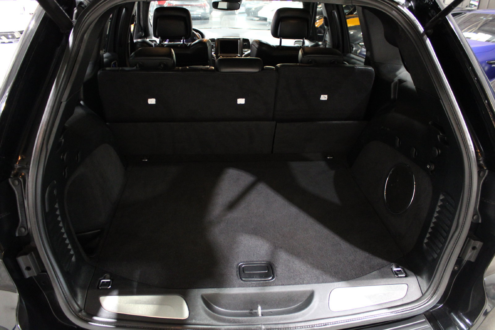 Used 2018 Jeep Grand Cherokee SRT AWD/4WD image 14