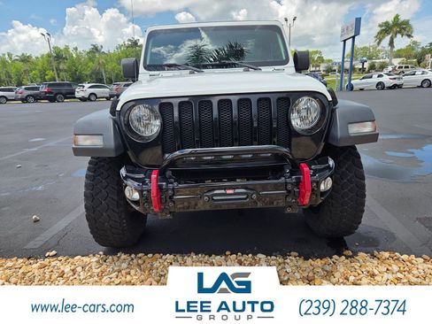 Used 2020 Jeep Wrangler Sport AWD/4WD image 2