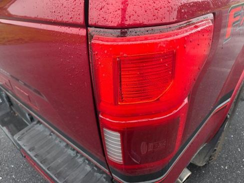 Used 2018 Ford F150 Lariat w/ Equipment Group 502A Luxury AWD/4WD image 16