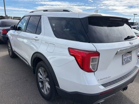 Certified 2022 Ford Explorer Limited w/ Class IV Trailer Tow Package image 6