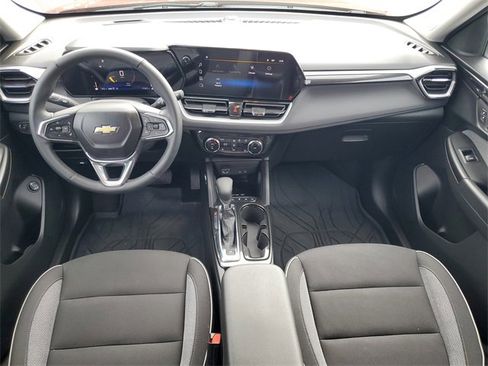 Certified 2024 Chevrolet TrailBlazer LT w/ Convenience Package image 15