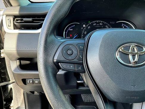Used 2023 Toyota RAV4 XLE image 18