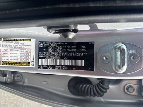 Used 2021 Toyota 4Runner TRD Off-Road Premium w/ Moonroof Package AWD/4WD image 28