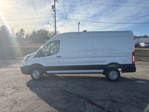 New 2026 Ford Transit 250 148 Medium Roof RWD image 2