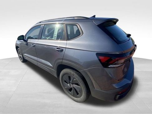 Used 2025 Volkswagen Taos S FWD image 6