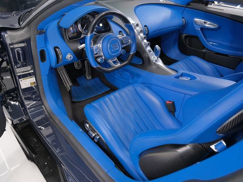 Used 2018 Bugatti Chiron image 44